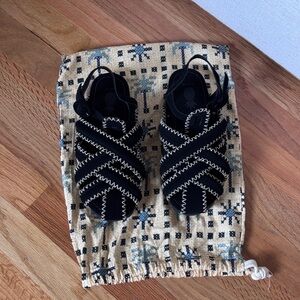 Farm‎ Rio Black Zigzag Stitch Strappy Platform Sandals Shoes Vegan Leather